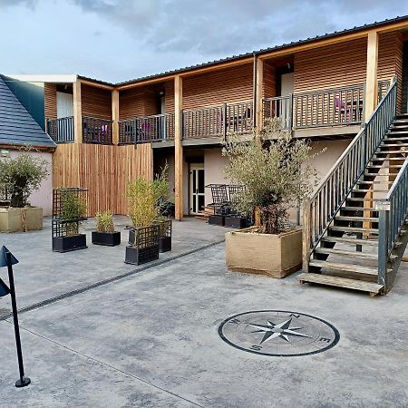 Logis Hotel Volcan Sancy Nebouzat Екстер'єр фото