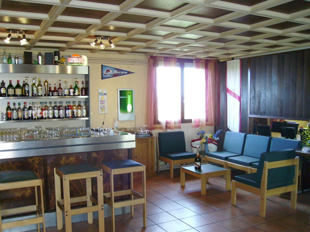Logis Hotel Volcan Sancy Nebouzat Екстер'єр фото